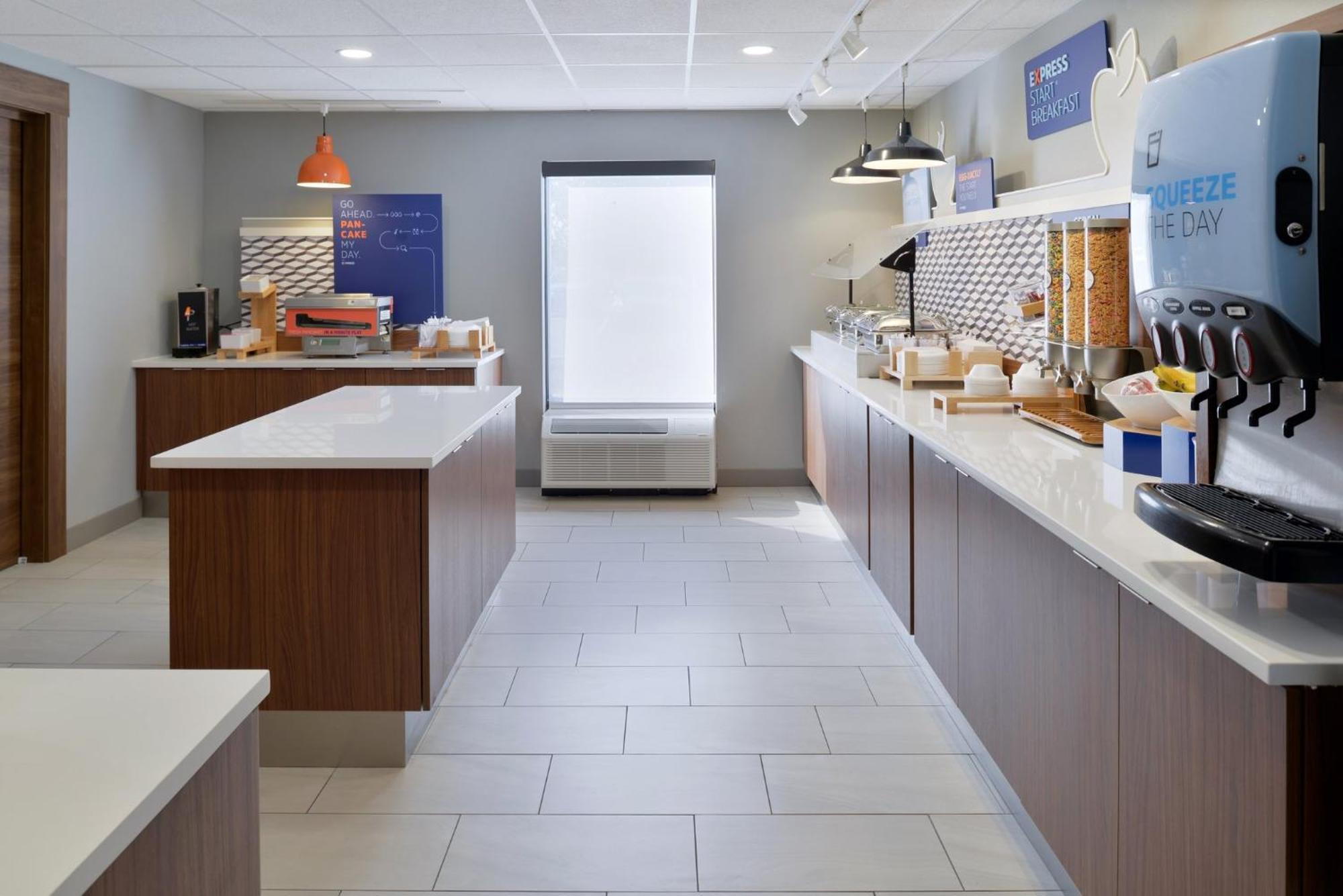 Holiday Inn Express Hotel And Suites Marysville By Ihg Extérieur photo